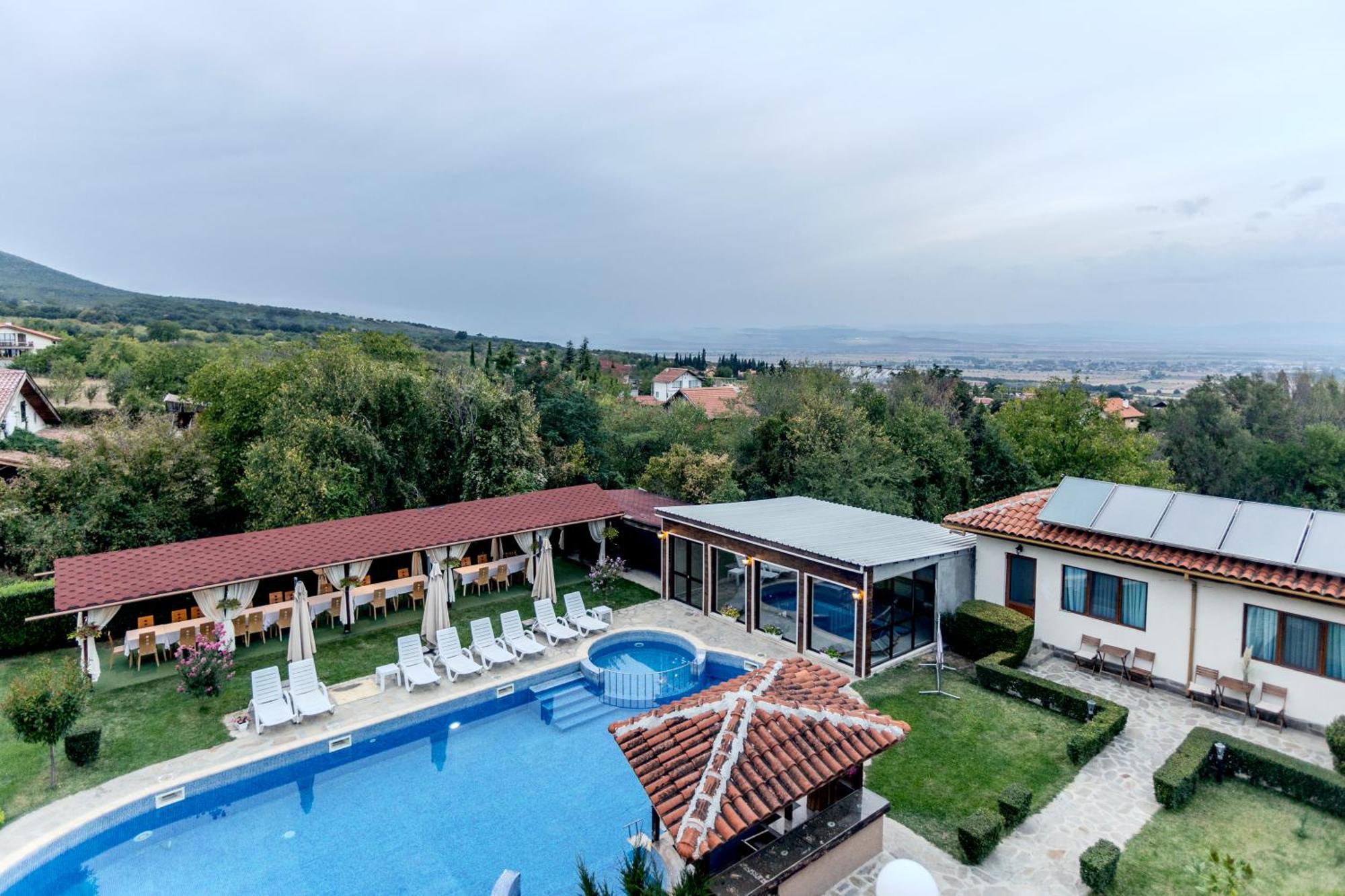 Вила Флора Паталеница Kültér fotó